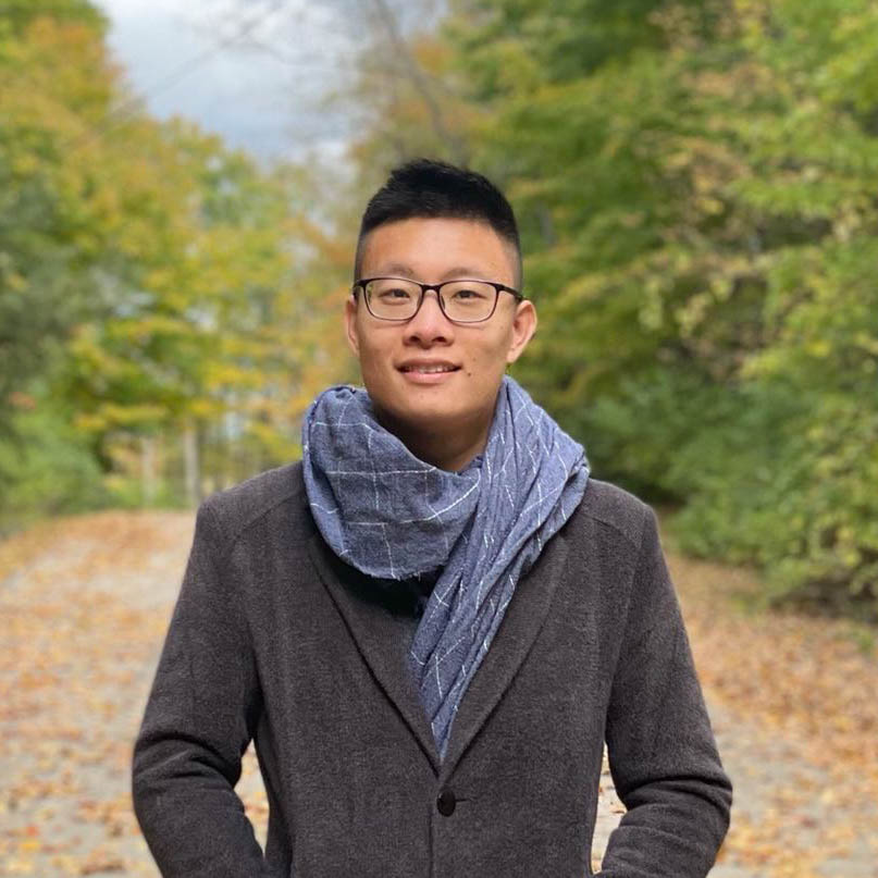 Qiang Xie Headshot